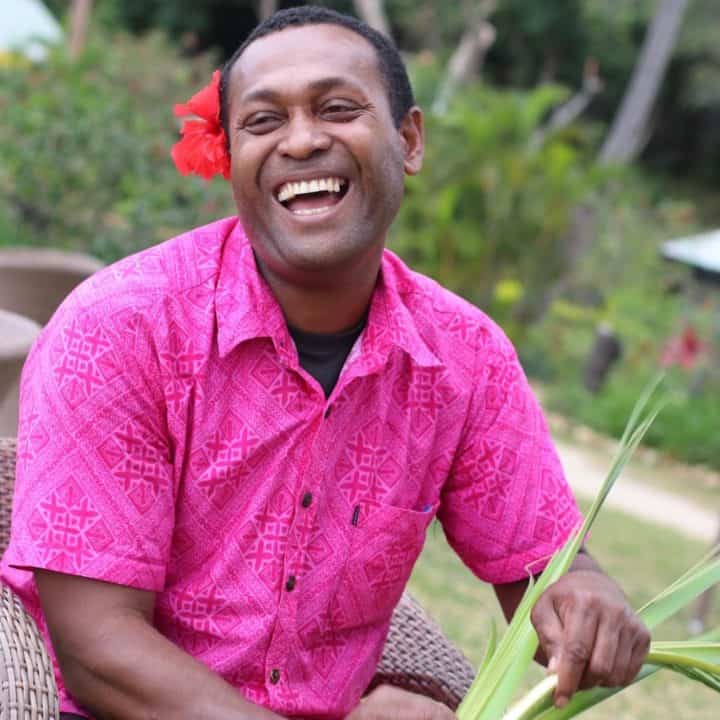 Weaving Demo | Tropica Island Resort | Fiji | Adrien Becuwe